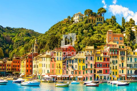 5 bedrooms Townhouse in Menyat as Serg, Vietnam No. 7738 6