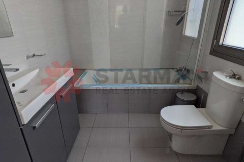 Дом с 5 спальнями в Агландзия, Кипр №82430 13