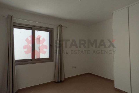 Дом с 5 спальнями в Агландзия, Кипр №82430 5