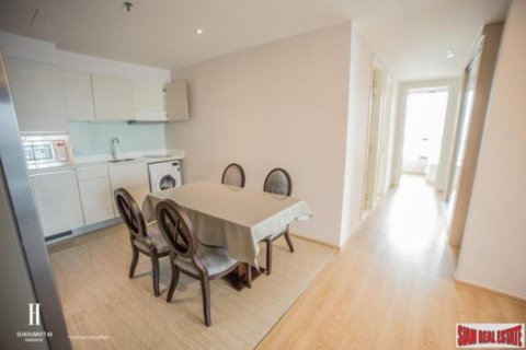 3 bedrooms Apartment in Bangkok, Thailand No. 95813 8