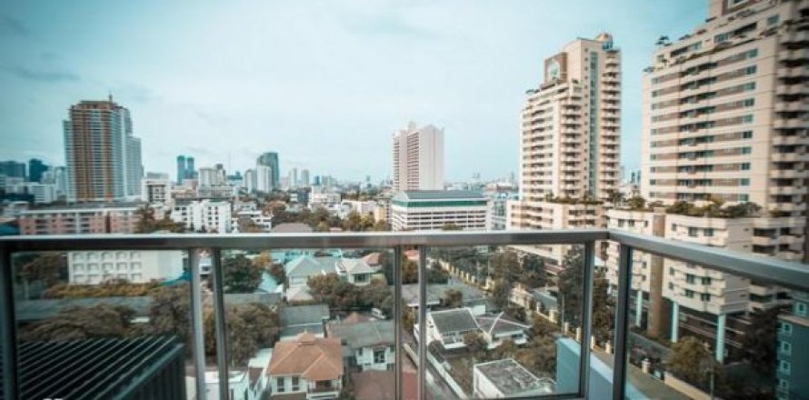 3 bedrooms Apartment in Bangkok, Thailand No. 95813