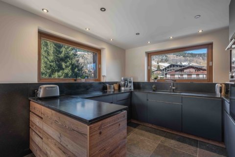 7 bedrooms House in Megeve, France No. 99391 6