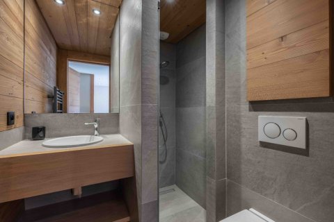 7 bedrooms House in Megeve, France No. 99391 16