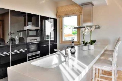 4 dormitorios House en Agios Tychonas, Cyprus No. 29586 4