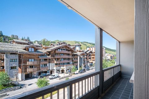 3 bedrooms Apartment in Courchevel, France No. 100214 10