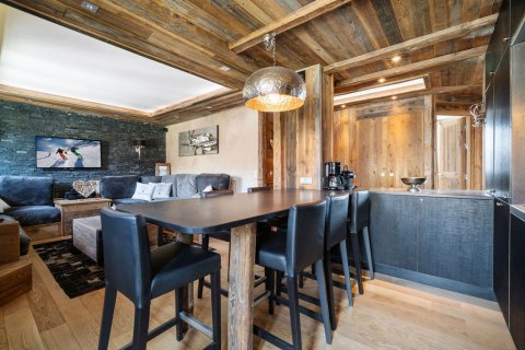 3 bedrooms Apartment in Courchevel, France No. 100214 3