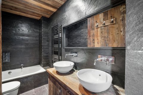 3 bedrooms Apartment in Courchevel, France No. 100214 9