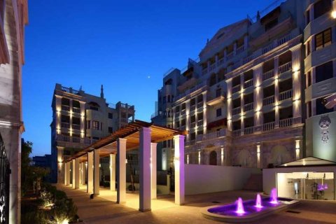 3 bedrooms Maisonette in Germasogeia, Cyprus No. 84113 10