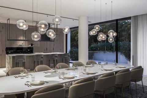 4 bedrooms House in Nicosia, Cyprus No. 30871 4