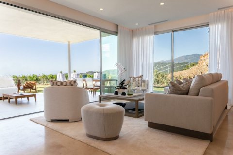 4 bedrooms Apartment in Benahavis, Spain No. 27422