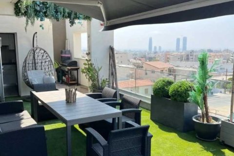 2 bedrooms Penthouse in Mesa Geitonia, Cyprus No. 33211 1