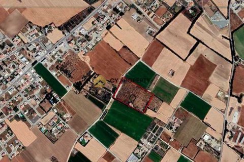 Commercial property in Kiti, Cyprus No. 41956 1