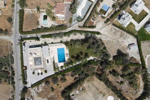 5 bedrooms Villa in Parekklisia, Cyprus No. 100554 3