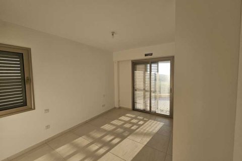 3 dormitorios Apartment en Paphos, Cyprus No. 79132 2