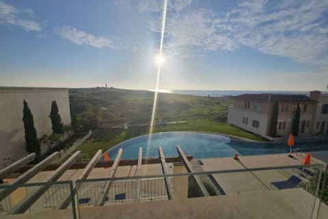 3 dormitorios Apartment en Paphos, Cyprus No. 79132 1