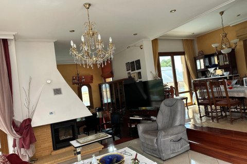 4 bedrooms Villa in Euboea, Greece No. 107689 12