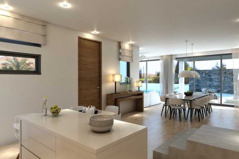 Дом с 4 спальнями в Паралимни, Кипр №40325 4