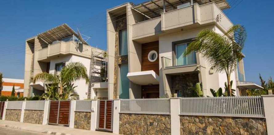 4 chambres Villa à Agios Tychonas, Cyprus No. 84354