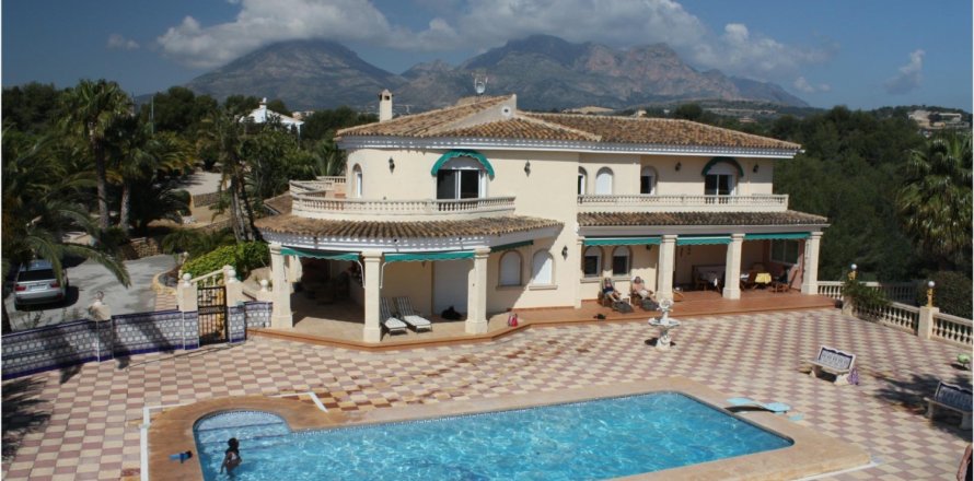 5 dormitorios Villa en L'Alfàs del Pi, Spain No. 124538