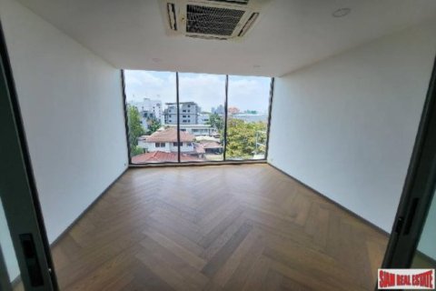 2 bedrooms Apartment in Bangkok, Thailand No. 98135 24