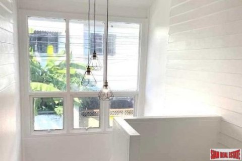 4 dormitorios House en Bangkok, Thailand No. 96093 8