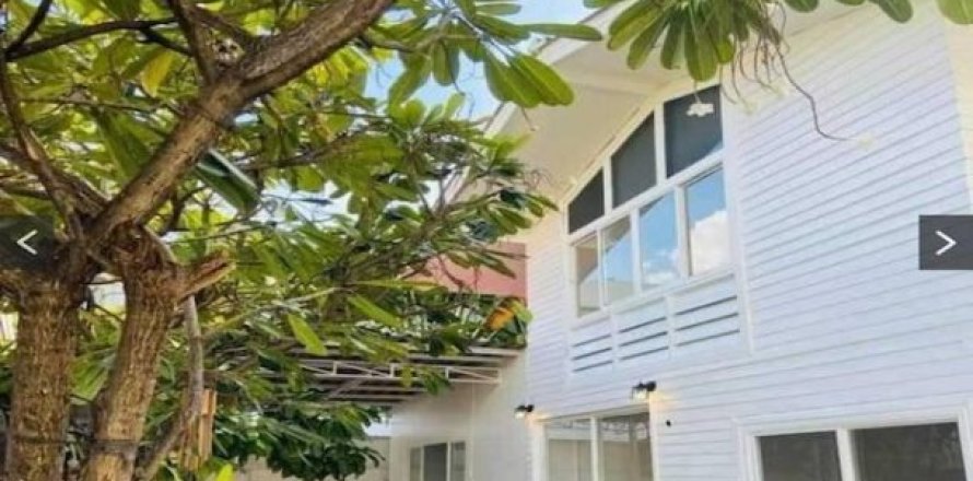 4 dormitorios House en Bangkok, Thailand No. 96093