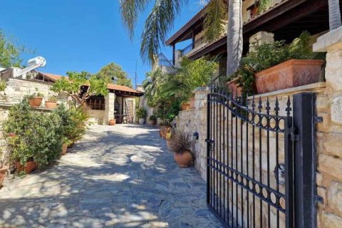 3 bedrooms House in Choulou, Cyprus No. 73062 2