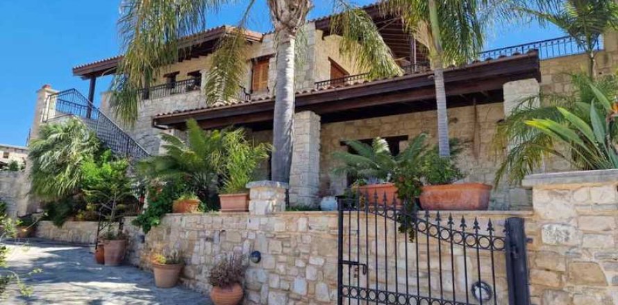 3 bedrooms House in Choulou, Cyprus No. 73062