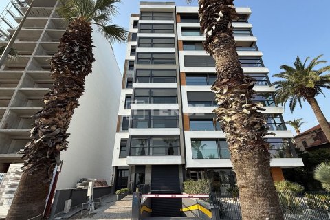 3 dormitorios Apartment en Izmir, Turkey No. 113773