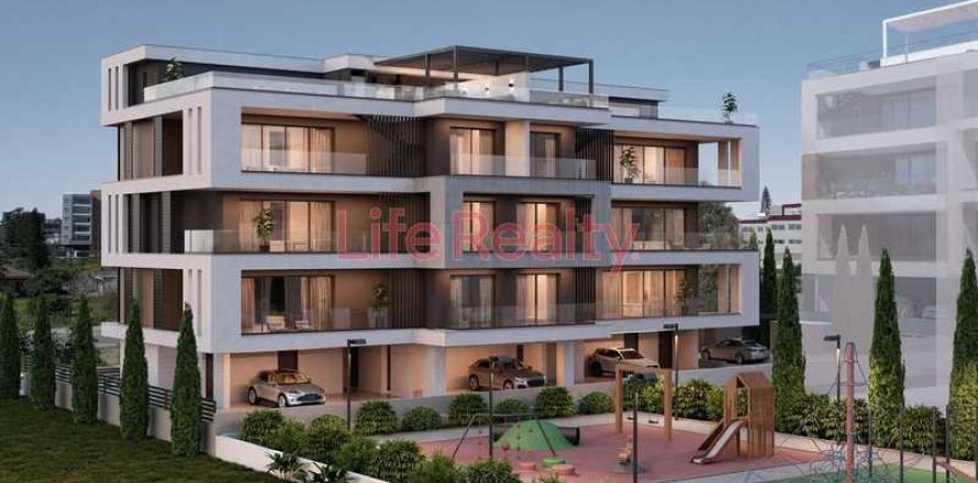 4 bedrooms Penthouse in Limassol, Cyprus No. 102060