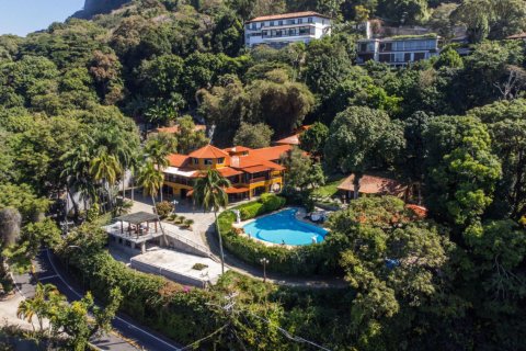 8 bedrooms Villa in Rio de Janeiro, Brazil No. 81946 2