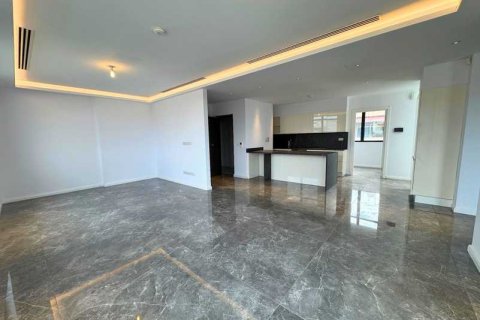 Квартира с 4 спальнями в Лимассол, Кипр №81405 8