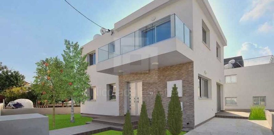 5 bedrooms House in Paphos, Cyprus No. 78644