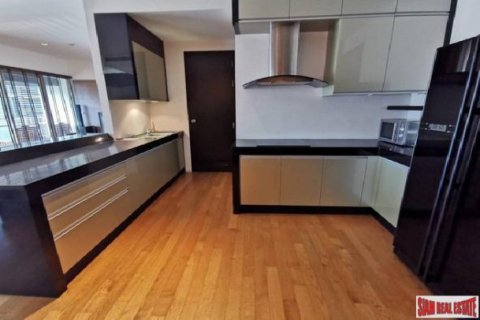 3 bedrooms Apartment in Bangkok, Thailand No. 96942 7