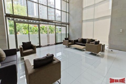 3 bedrooms Apartment in Bangkok, Thailand No. 96942 2
