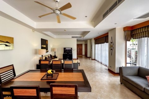 3 bedrooms Villa in Phuket, Thailand No. 97135 10