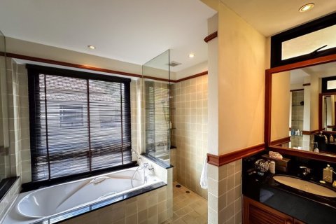 3 bedrooms Villa in Phuket, Thailand No. 97135 19