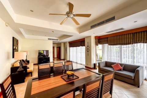 3 bedrooms Villa in Phuket, Thailand No. 97135 8
