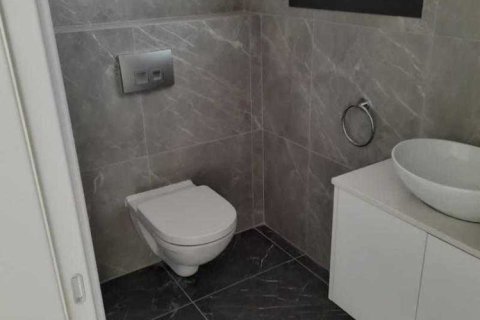 2 bedrooms Apartment in Limassol, Cyprus No. 32654 6