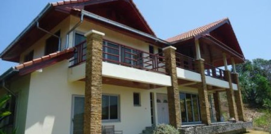 4 bedrooms Land in Ko Lanta Yai, Thailand No. 96569