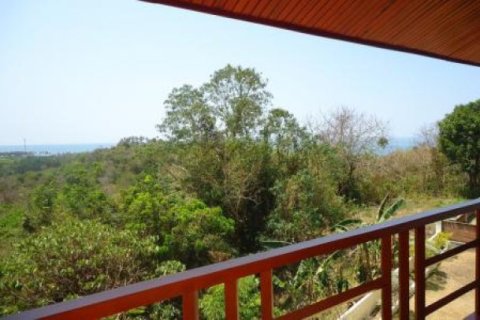 4 bedrooms Land in Ko Lanta Yai, Thailand No. 96569 9