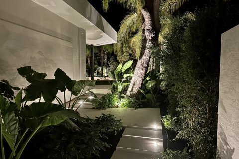 Вилла с 5 спальнями в Tan Xuan, Вьетнам №83970 11