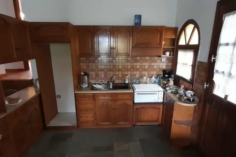 Дом с 5 спальнями в Салоники, Греция №113009 6