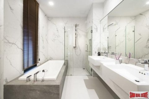 3 bedrooms Villa in Bangkok, Thailand No. 96980 3