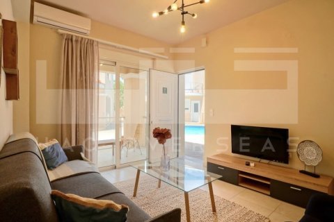 2 bedrooms Apartment in Crete, Greece No. 24361 3