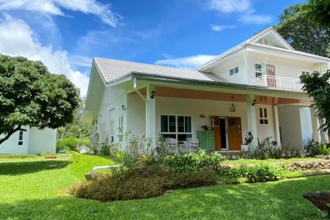 4 bedrooms House in Chiang Mai, Thailand No. 97519 1