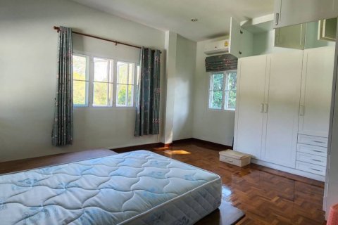 4 bedrooms House in Chiang Mai, Thailand No. 97519 11