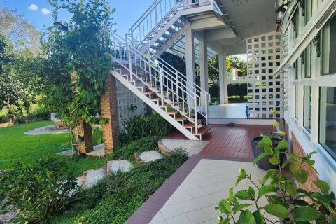 4 bedrooms House in Chiang Mai, Thailand No. 97519 17