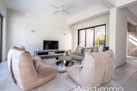 3 bedrooms Apartment in Black River, Mauritius No. 79800 3