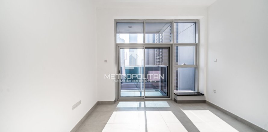 2 dormitorios Apartment en Marina Arcade Tower, UAE No. 119827